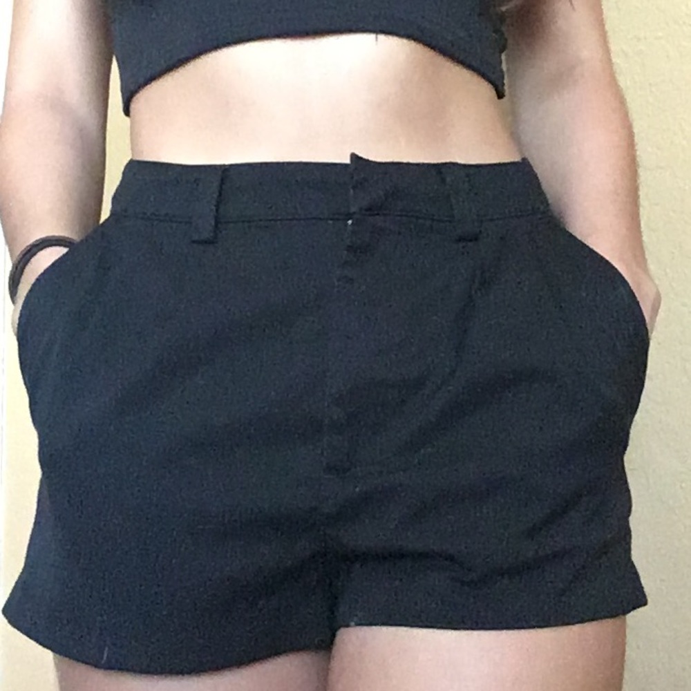 BLACK PLEATED SHIRTS